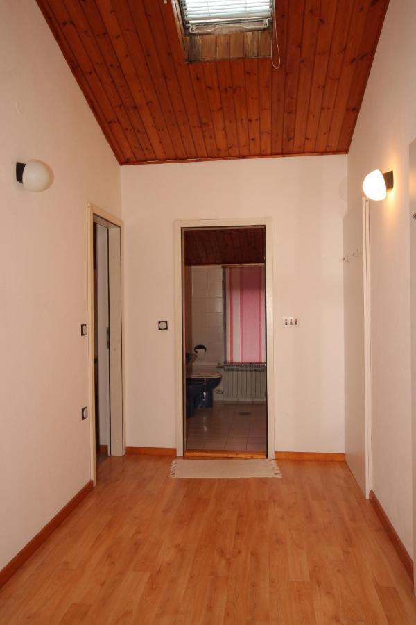 Apartments With A Parking Space Manjadvorci, Marcana - 7445 Barban Exterior foto